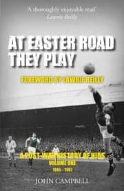 Cover von At Easter Road they Play