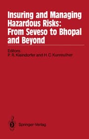 Cover von Insuring and Managing Hazardous Risks: From Seveso to Bhopal and Beyond