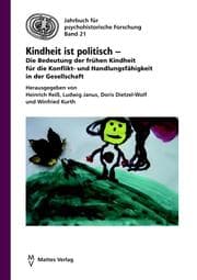 Cover von Kindheit ist politisch