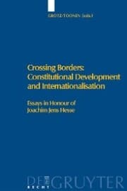 Cover von Crossing Borders: Constitutional Development and Internationalisation