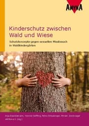 Cover von Kinderschutz zwischen Wald und Wiese