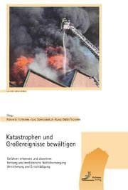 Cover von Katastrophen und Großereignisse bewältigen
